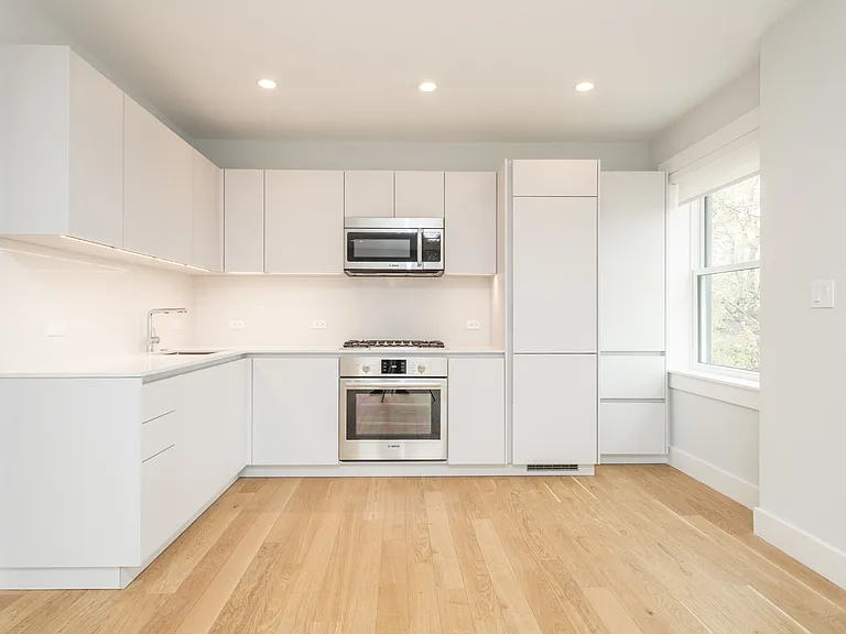 127 Highland Ave #38 — Photo 1