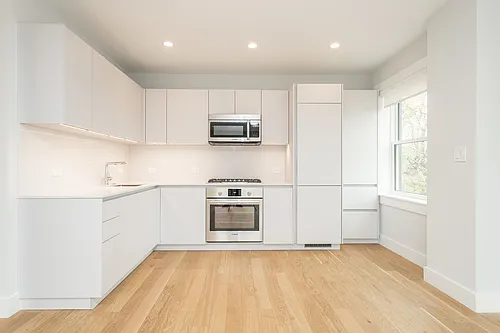 127 Highland Ave Photo 1