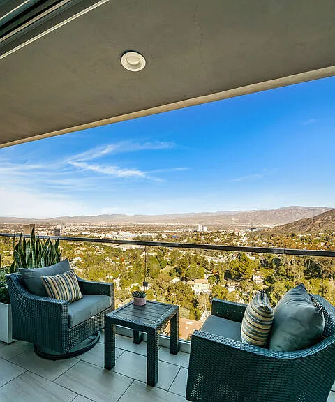 7191 Pacific View Dr — Photo 16