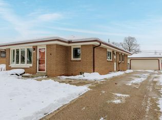 5640 South 30th STREET, Milwaukee, WI 53221