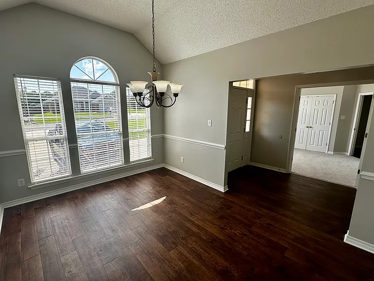 27078 Stratford Glen Dr — Photo 9