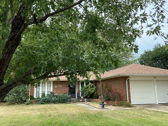 816 Cottonwood St, Ardmore, OK 73401 | MLS #2410770 | Zillow