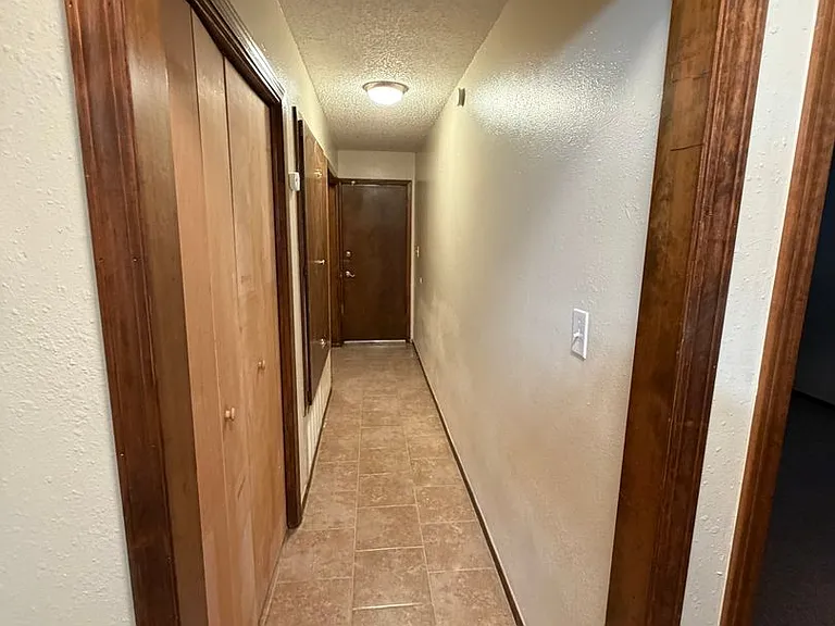721 E Wallace St — Photo 5