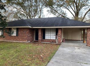 9935 Cal Rd, Baton Rouge, LA 70809