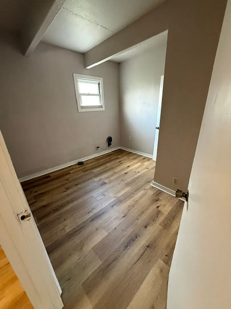 13th Street (5 Plex) — Photo 4