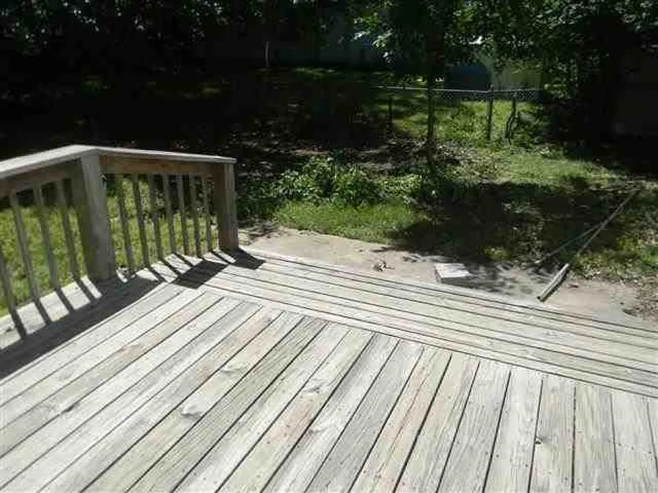 1140 Iowa Street — Photo 4