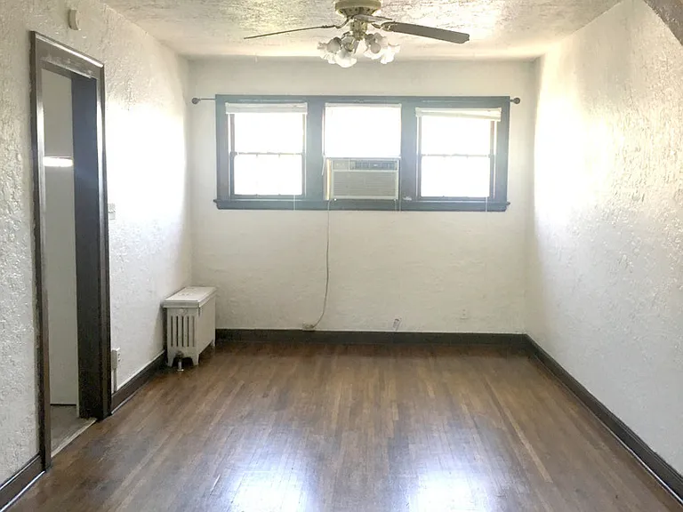 Buckingham Manor Apartments- Dundee — Photo 12