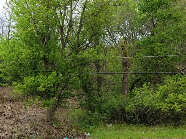 N Montgomery Ave, Youngstown, OH 44506