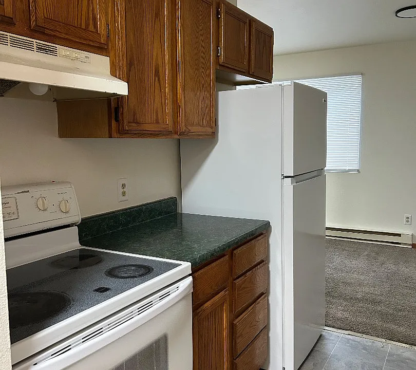 800 State St #7