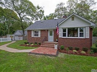 1389 Broadway Ave, Holbrook, NY 11741