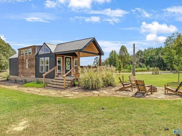 1227 Martin Rd, Boaz, AL 35957