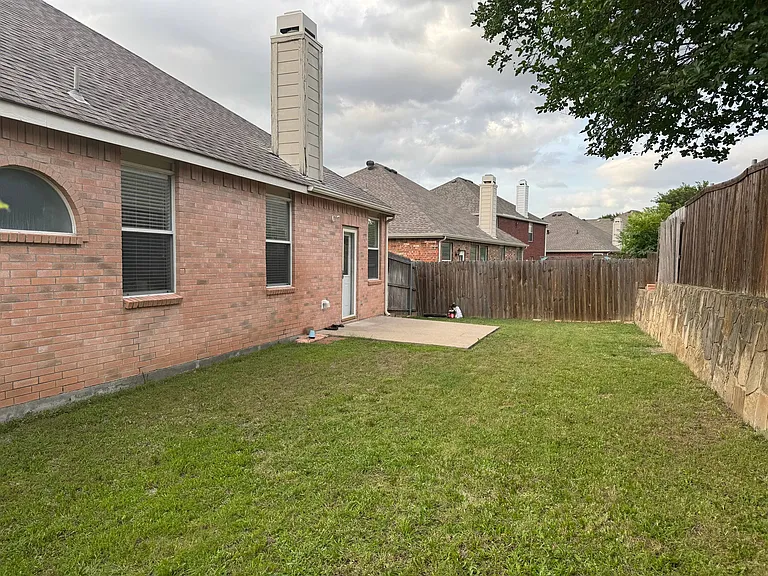 3136 Deleon Dr — Photo 18