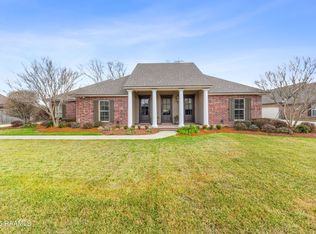 104 Kentucky Ln, Lafayette, LA 70507