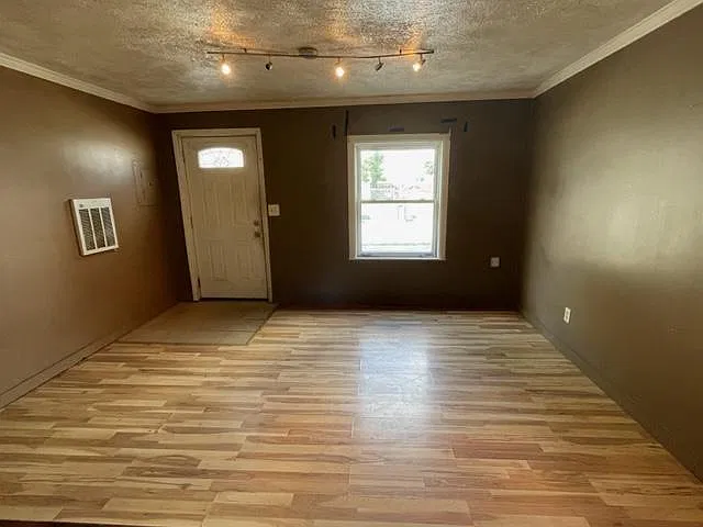 Studio, 550 sqft, $650 — Photo 2