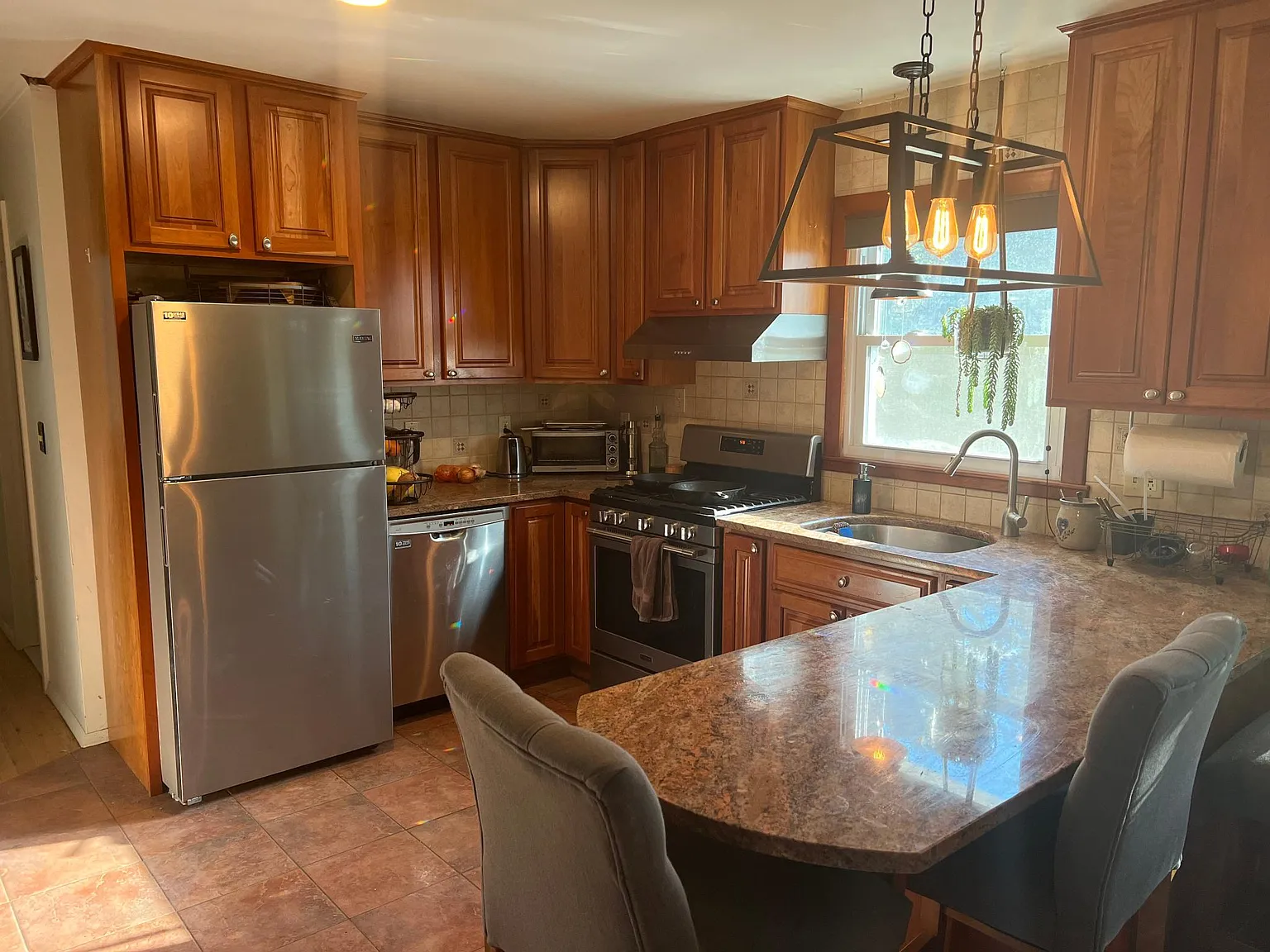 30 McAllister Dr — Photo 3