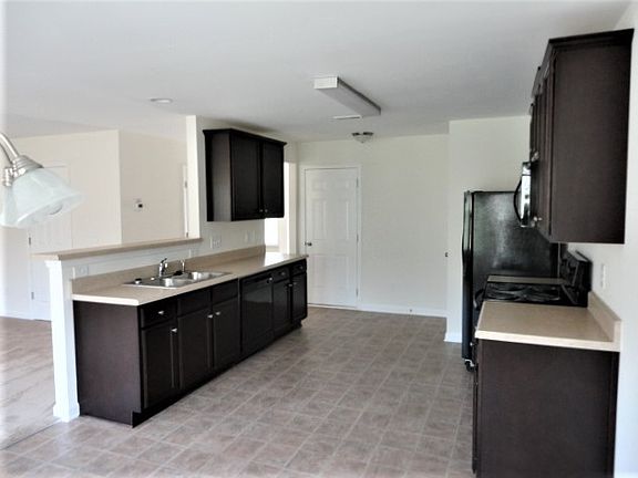 5th image of 2725 Quail Oaks Dr