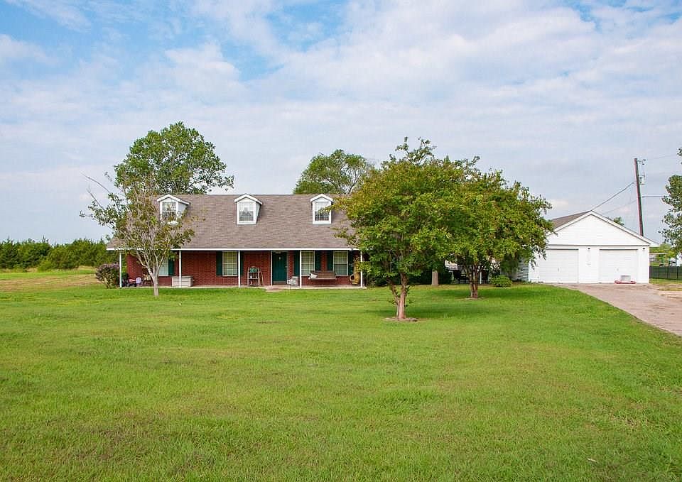 1st image of 101 Otter Ln