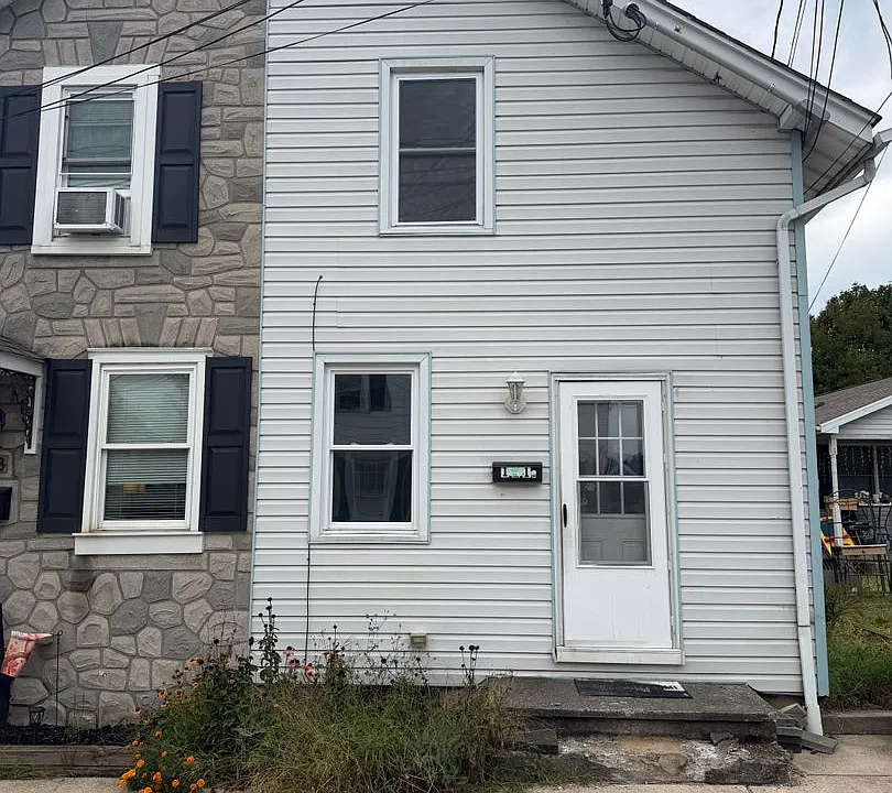 121 Cinder St