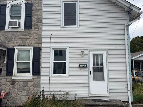 121 Cinder St, Birdsboro, PA 19508