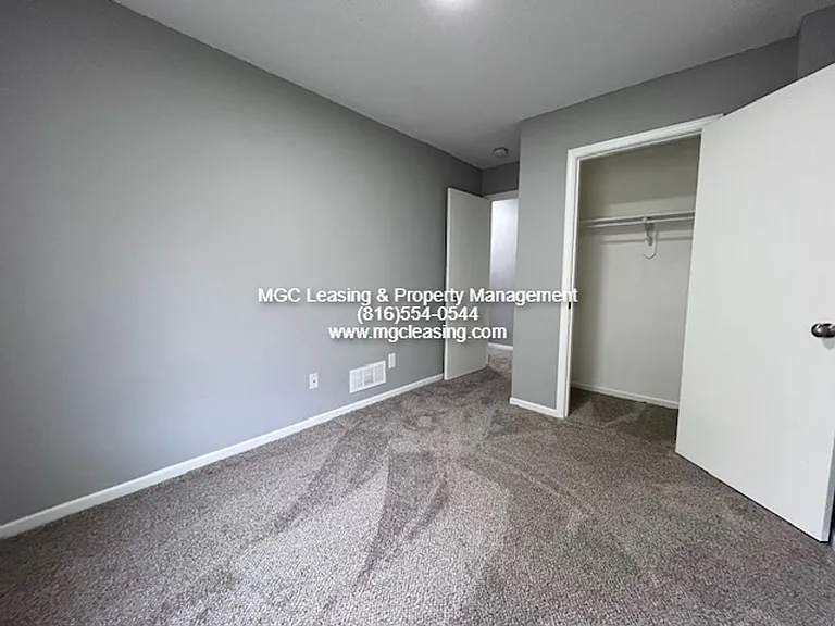 10501-10507 E 46th St — Photo 5