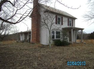 2059 Golden Leaf Rd, Nathalie, VA 24577