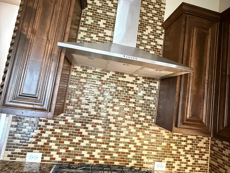 3030 McGregor Dr — Photo 8