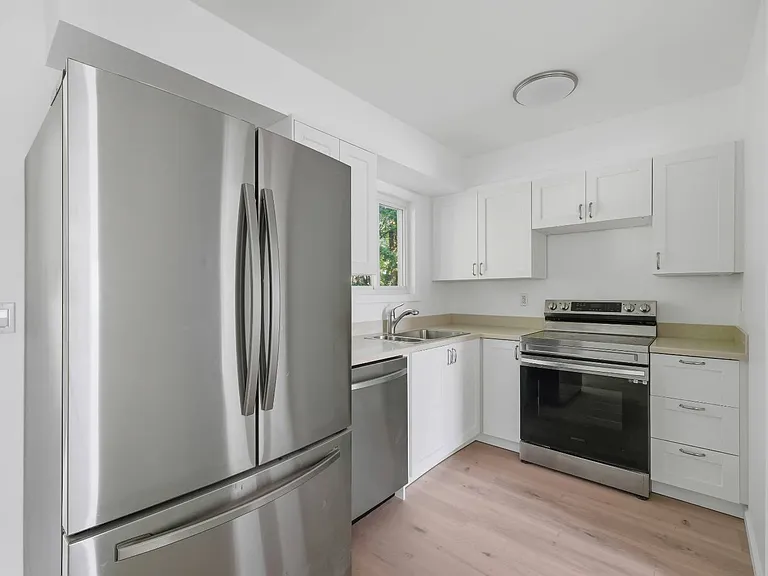 206 Chrystal Dr — Photo 7