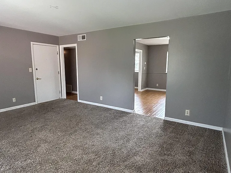 336 Idlewylde Dr #3 — Photo 9