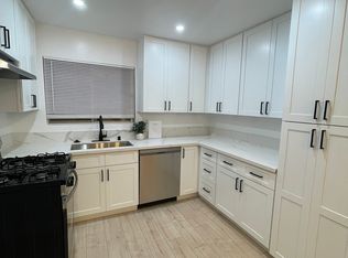 Clark Place, Tarzana, CA 91356