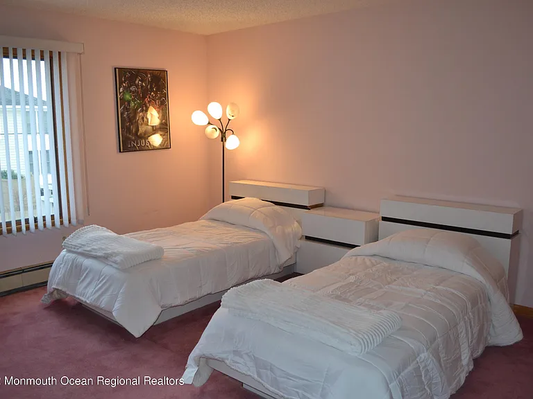 106 Oceanfront — Photo 43