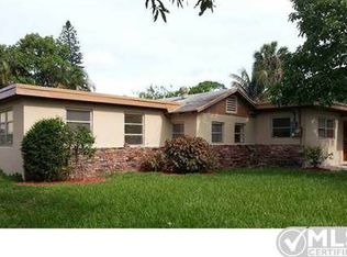 121 Caroline Dr, West Palm Beach, FL 33413