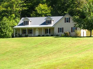 1008 Holley Brook Dr, Culloden, WV 25510