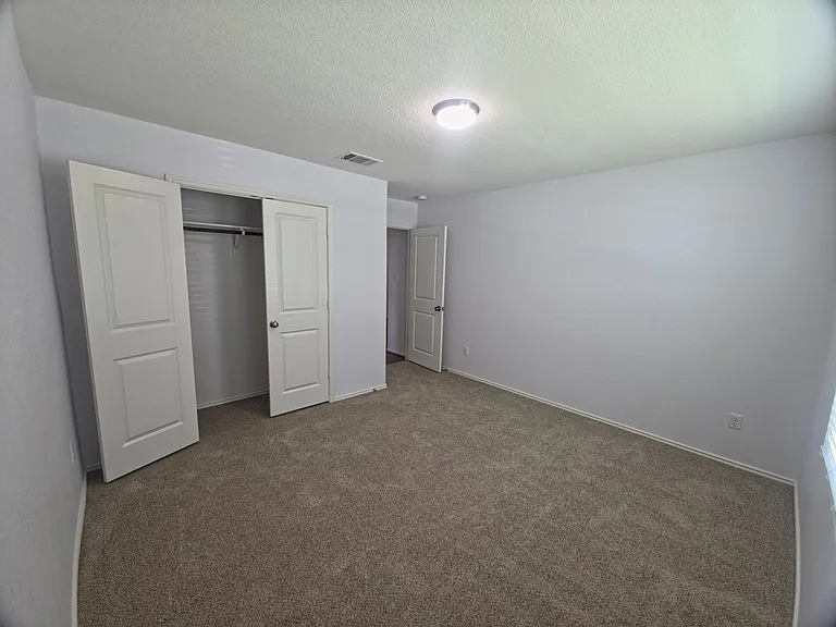 746 Carol Dr — Photo 17