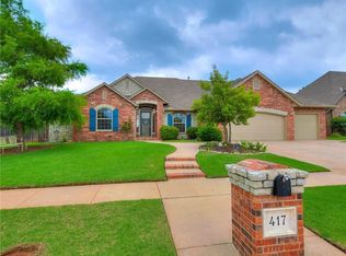 417 Castle Rock Rd, Yukon, OK 73099