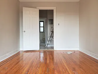 Rented by Hillel Realty Group