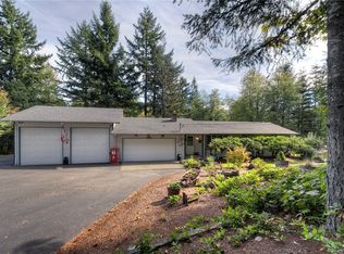 7034 Johnson Point Rd NE, Olympia, WA 98516