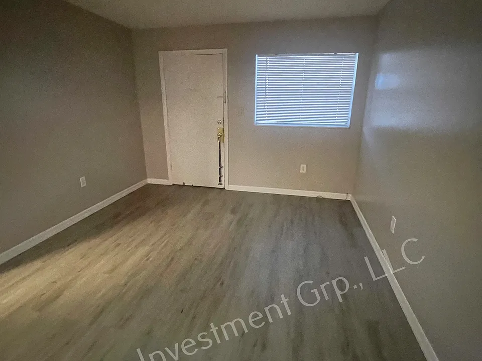 609 S Central Ave #203