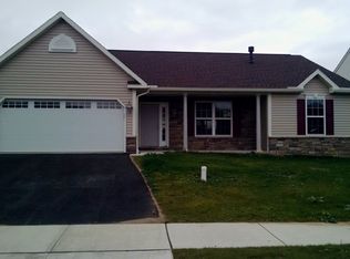 1032 Rosebud St, Laureldale, PA 19605