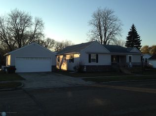 17 7th St, Ada, MN 56510