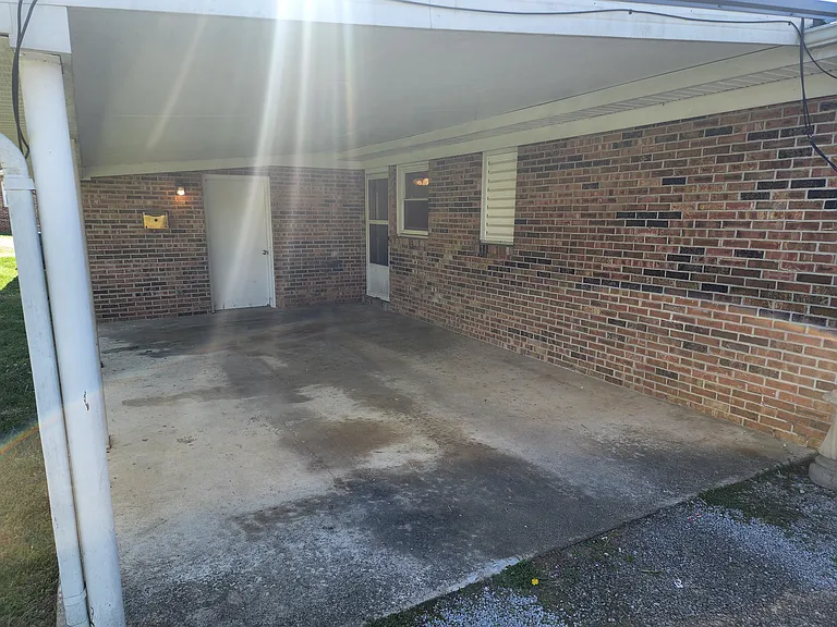 covered carport area