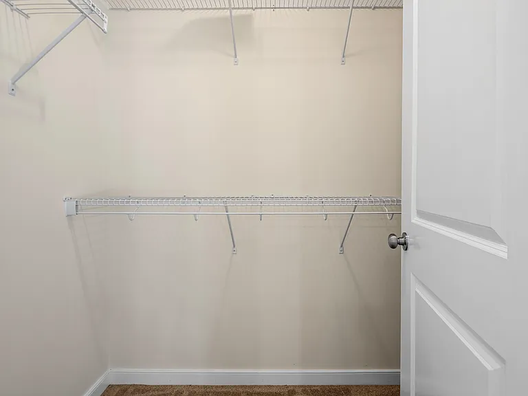 3867 Perthshire Ln — Photo 11