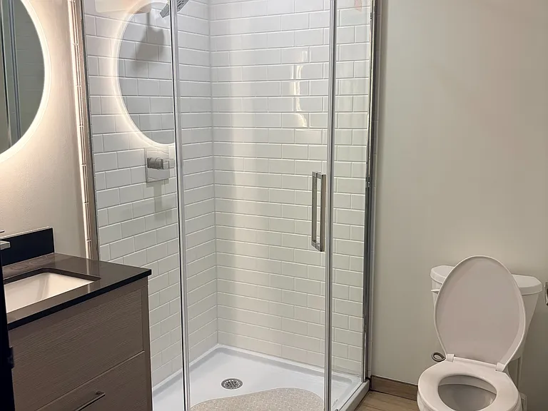 145 Columbia St W #1001 — Photo 11