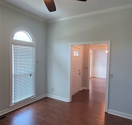 3rd image of 312 Briarmoor Dr