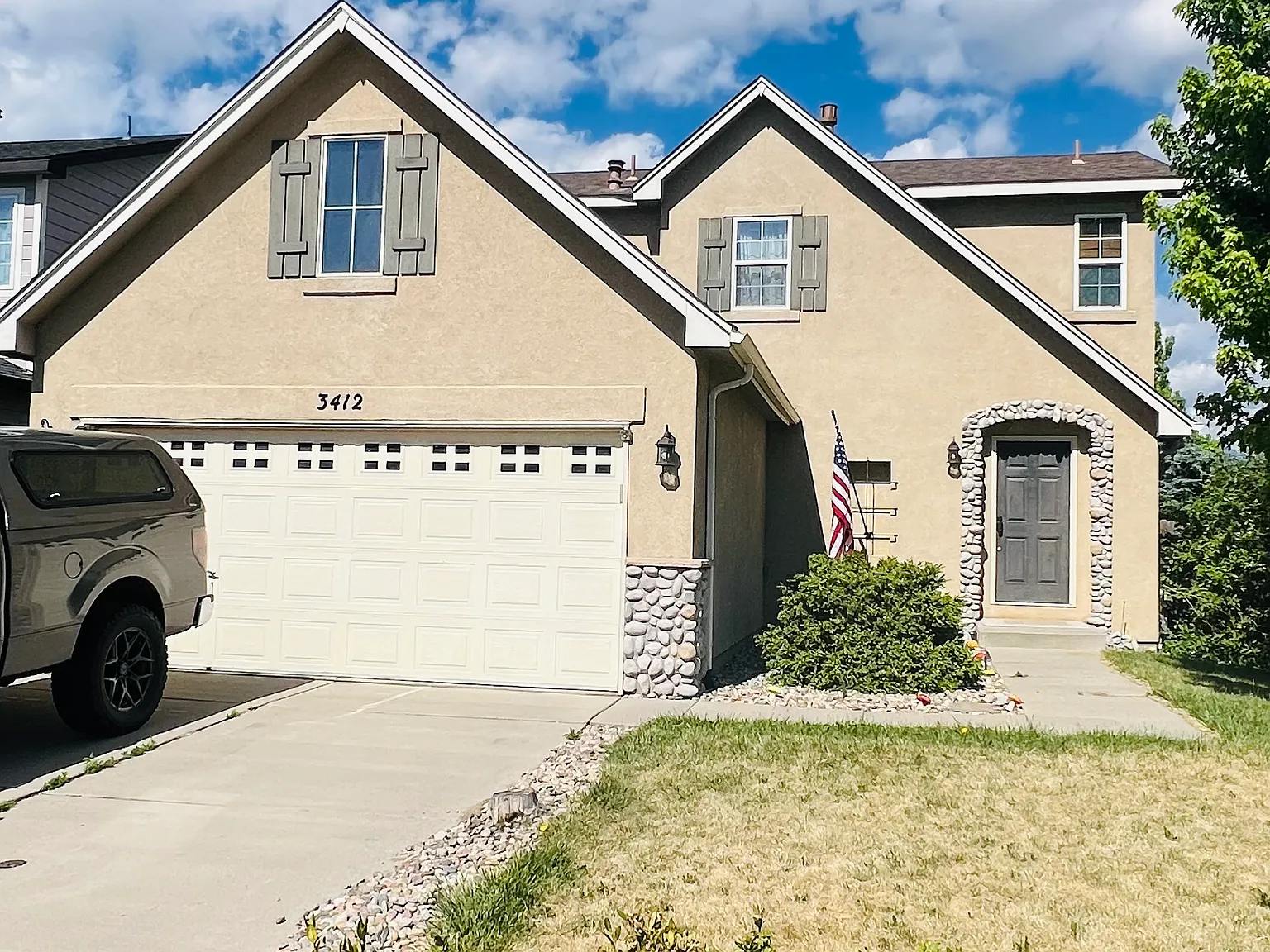 3 bed, 2.5 bath, 1354 sqft, $2,850 — Photo 2