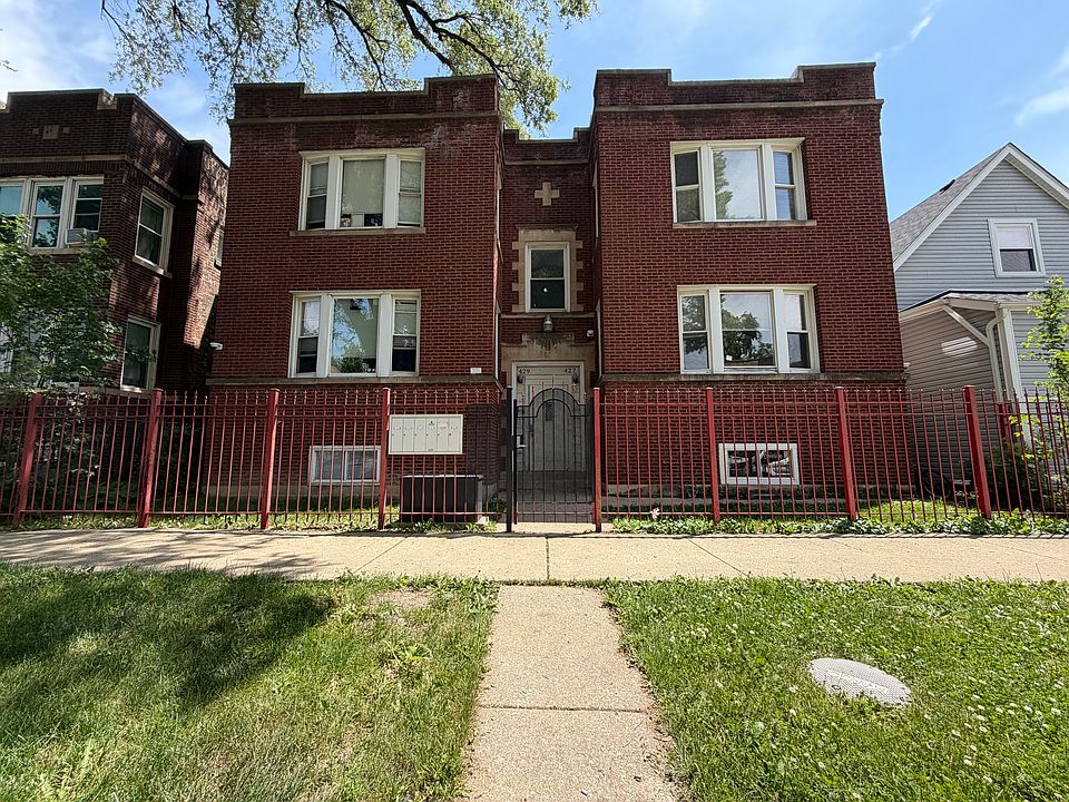 1st image of 427 N Lawler Ave APT 1