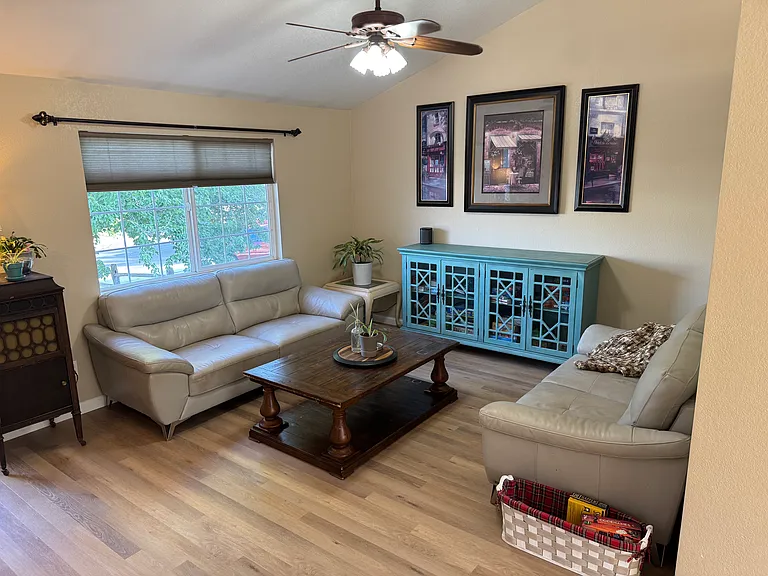 5422 Lynx St — Photo 3