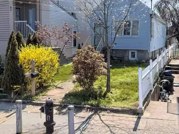 80 Jackson Ave, Staten Island, NY 10305