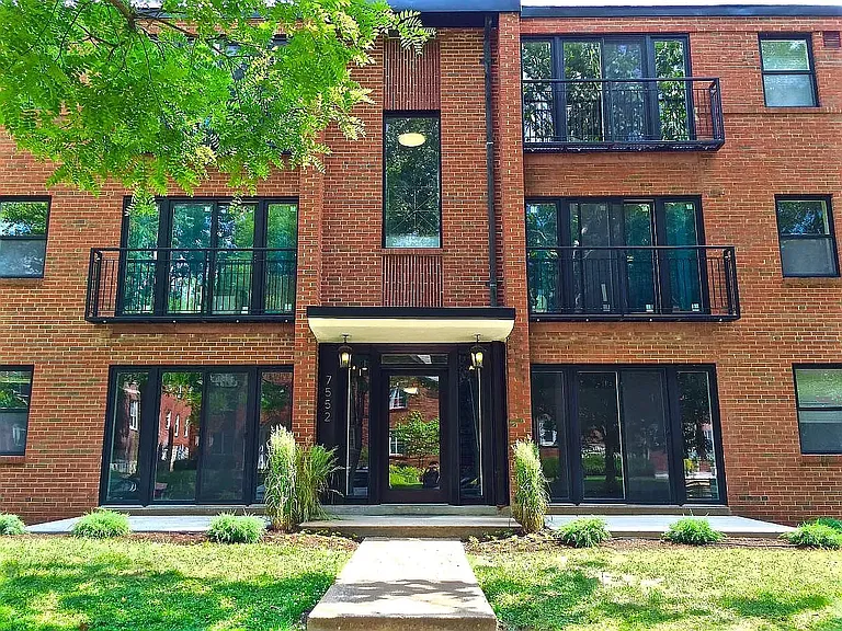 7552 Oxford Dr #3A — Photo 1