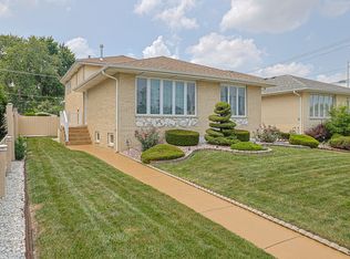 7808 Oak Park Ave, Burbank, IL 60459