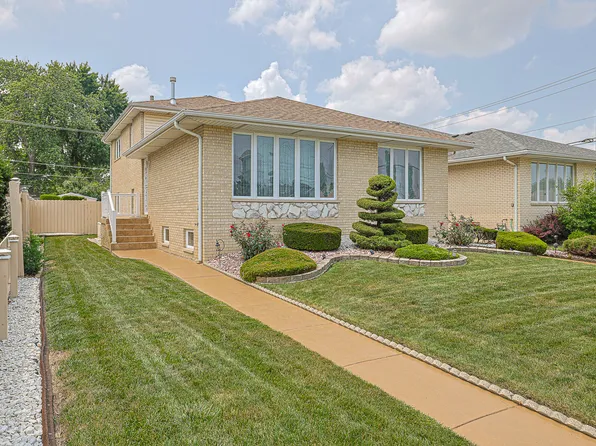 7808 Oak Park Ave, Burbank, IL 60459
